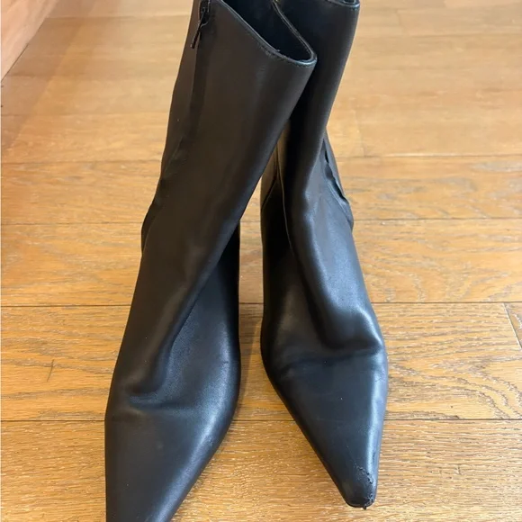 Tony Bianco Black Pointed Bootie - kitten heel - Picture 2 of 3